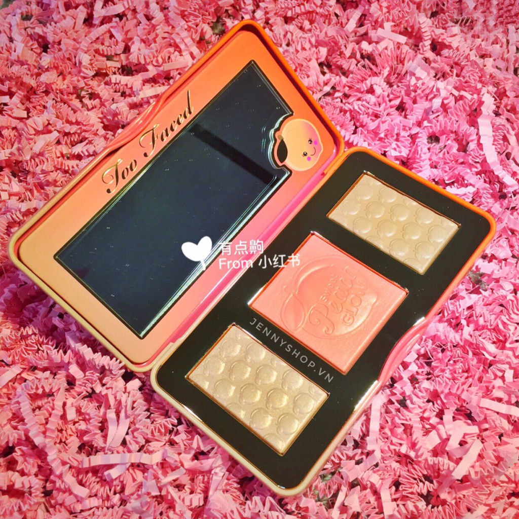 Bảng Má Tạo Khối Bắt Sáng Too Faced Sweet Peach Glow Peach-Infused Highlighting Palette