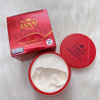Kem body livy’s đỏ ban ngày