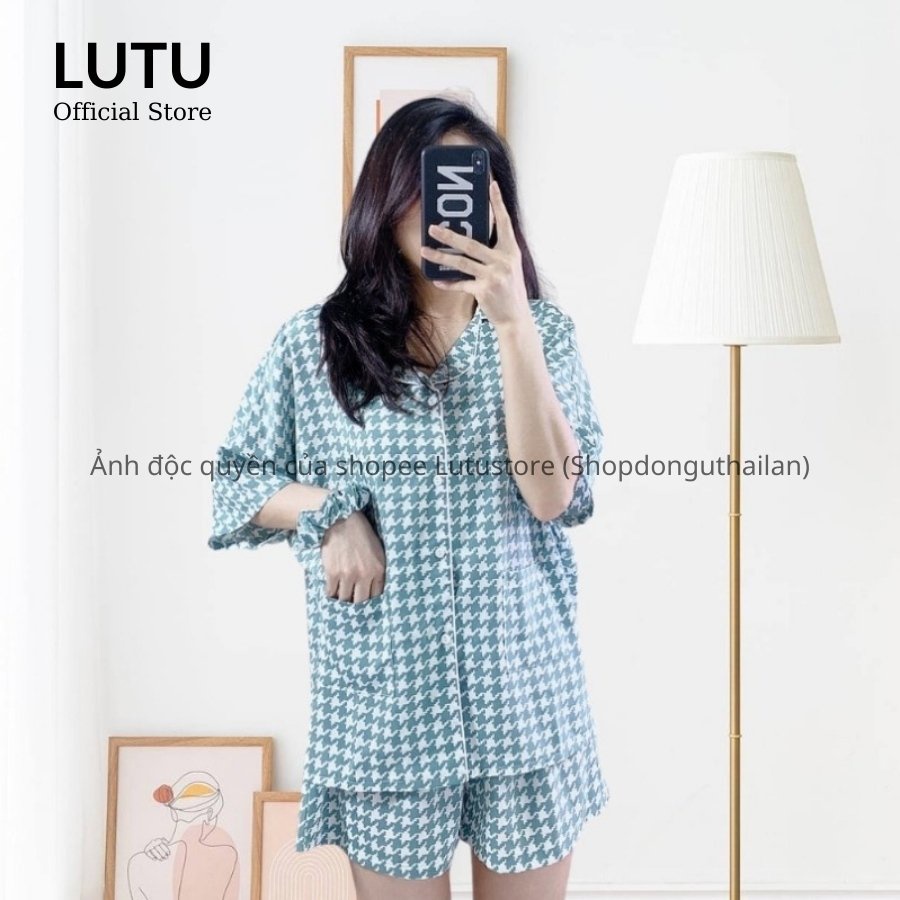 Bộ ngủ pijama chất lụa hoạ tiết dễ thương kèm dây buộc tóc scrunchies