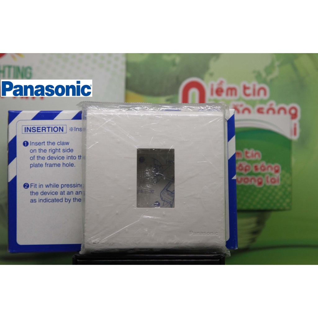 PANASONIC Mặt Vuông Dùng Cho 1 Thiết Bị WEB7811SW WIDE - Hàng Chất Lượng - BH 12 Tháng