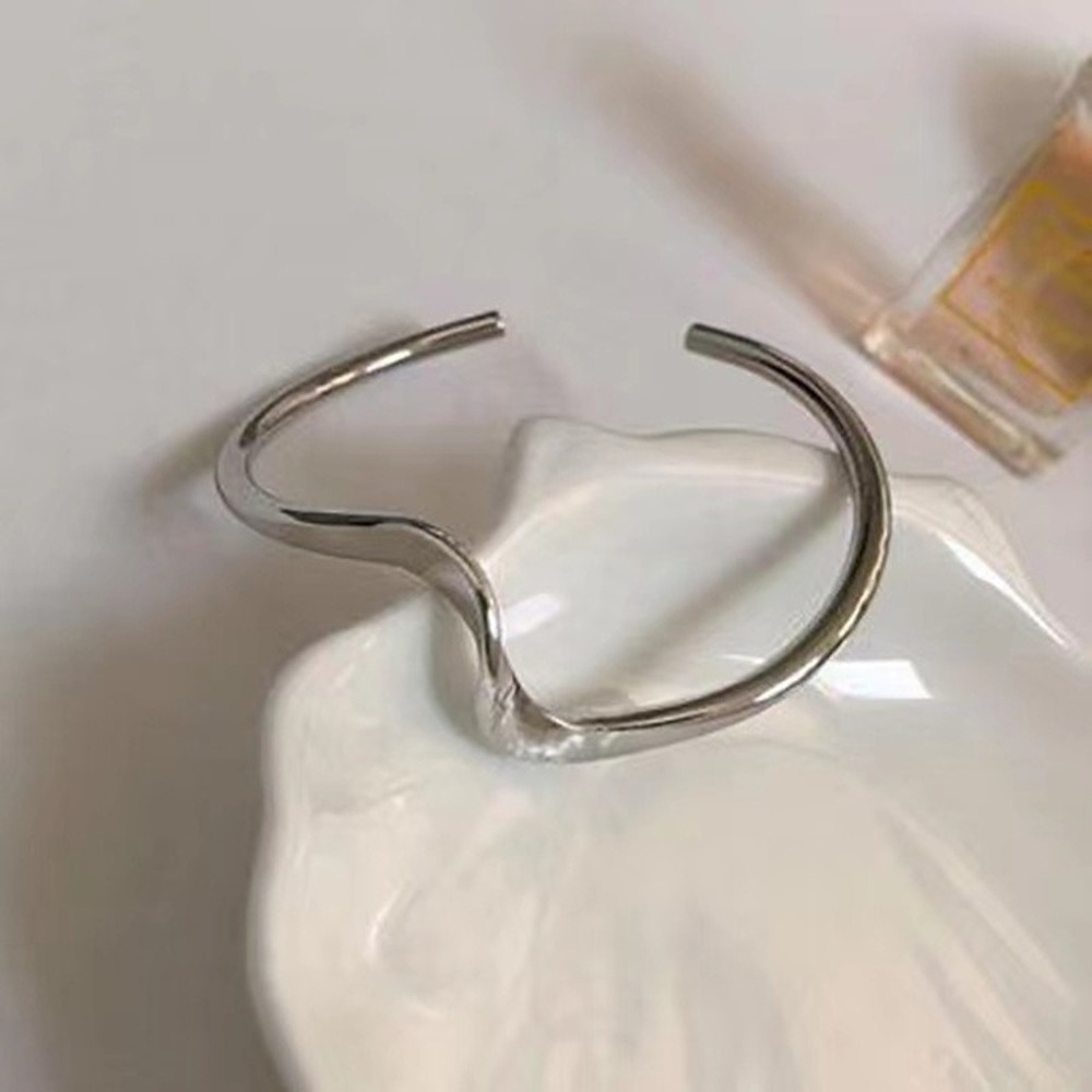 Vòng Đeo Tay Dạng Hở Màu Bạc Họa Tiết Gợn Sóng Đơn Giản Thời Trang Phong Cách Hàn Quốc