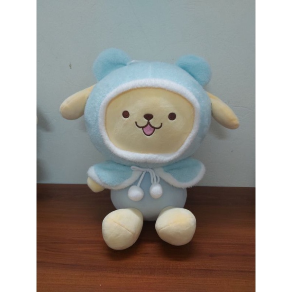 Pompompurin mặc áo choàng gấu