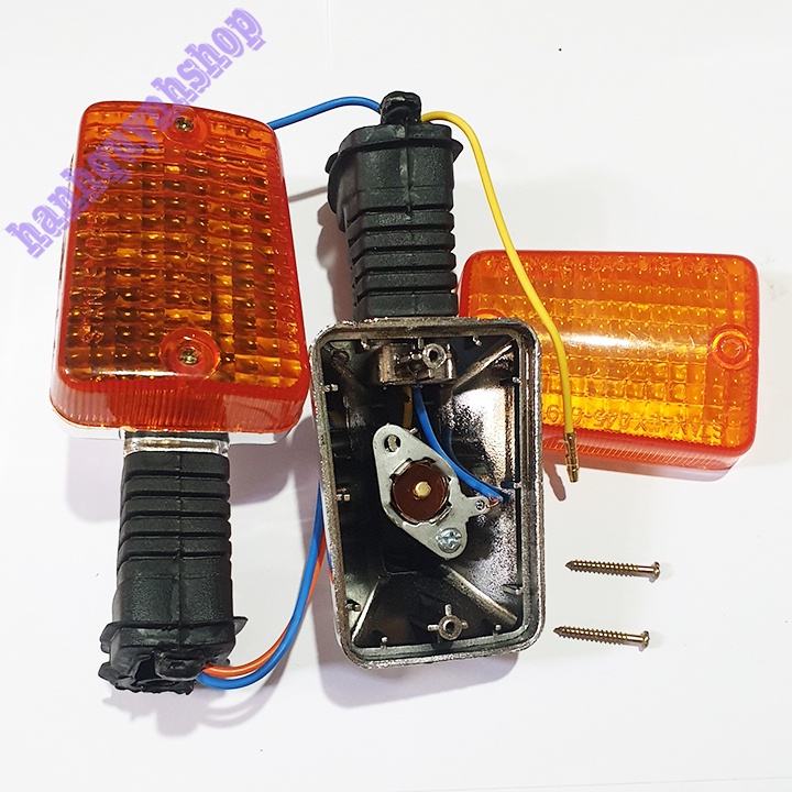 Cụm Đèn Xi Nhan Sau Xe 82 (1 Cặp)