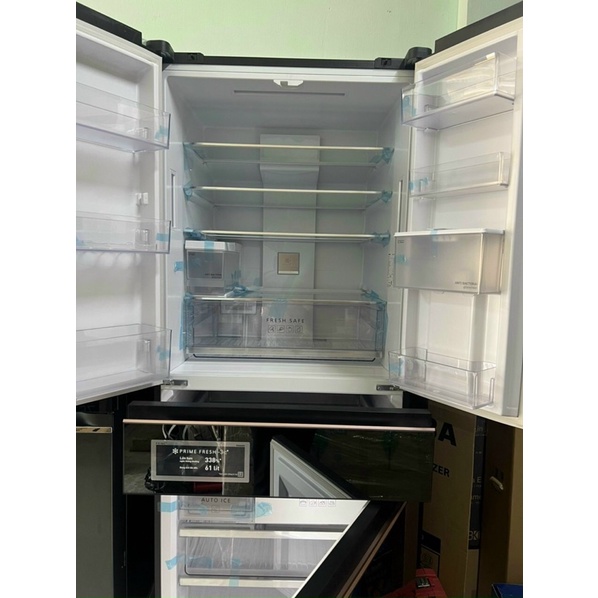 Tủ lạnh Panasonic 540 lít NR-YW590YMMV.MODEL2022