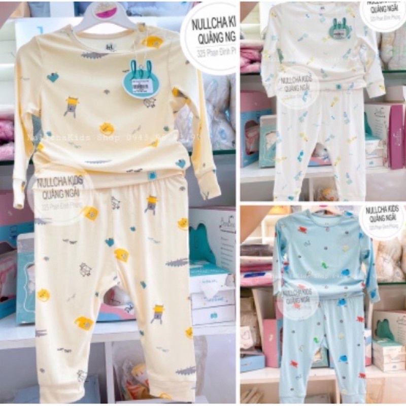 Bộ dài tay cho bé chất petit mát và thấm hút tốt
