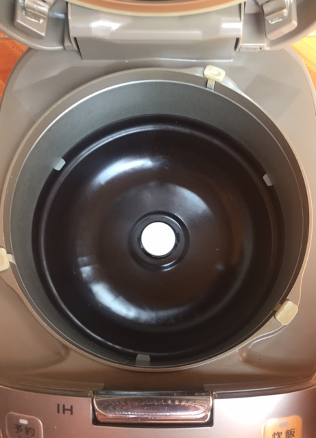 NỒI CƠM ĐIỆN CAO TẦN IH PANASONIC SR-HC101 1LIT