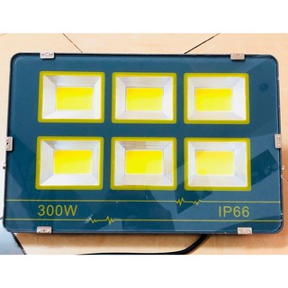Đèn pha 300w led mõng sáng trắng