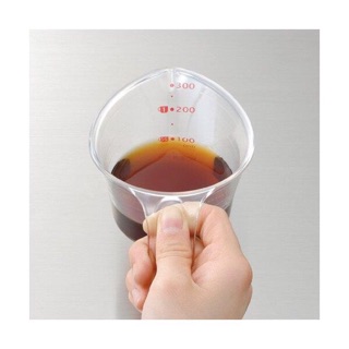 [GIÁ VÔ ĐỊCH] Ca đong chia vạch dáng phễu 300ml Nhật