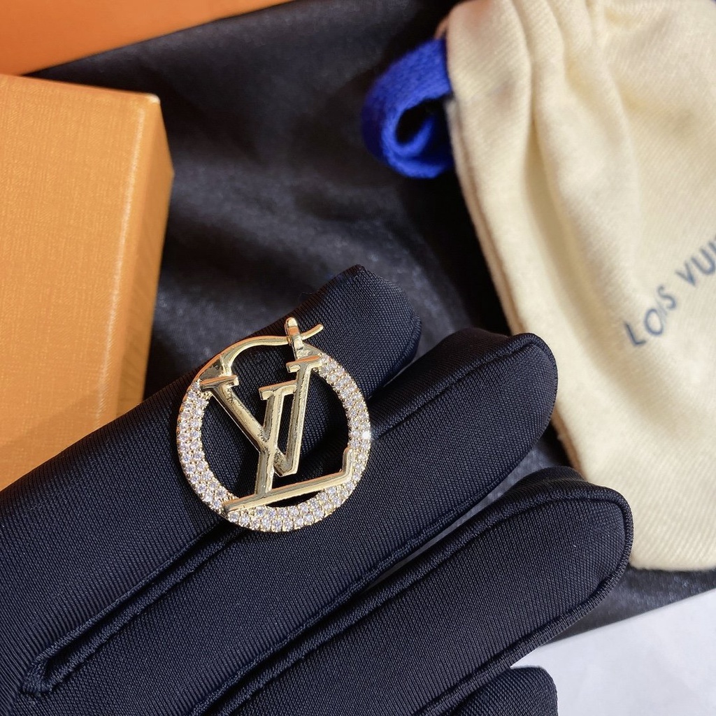 LOUIS VUITTON Khuyên Tai Tròn Bằng Thép Titan In Logo LV Thời Trang