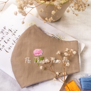 Khẩu trang thêu tay