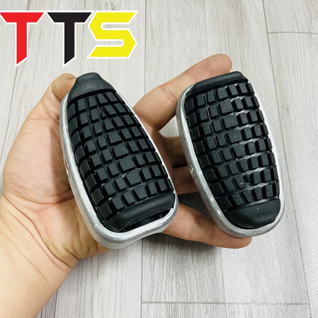 Combo gác chân sau Ducati k2 và cao su để chân trước Cup 125 cho xe WAVE, DREAM, FUTURE