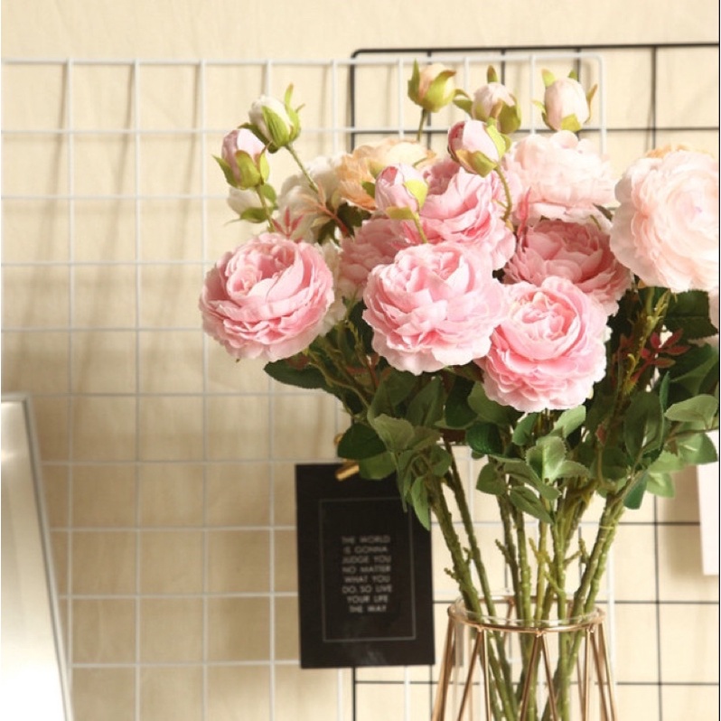 Hoa hồng mẫu đơn cao cấp trang trí nhà cửa mang hơi hướng phương tây