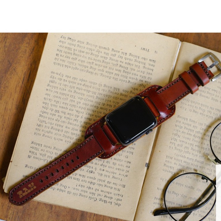 Dây apple watch da bò nâu đỏ kiểu quân đội đức kèm tấm đệm chống mồ hôi RAM Leather B2 - tặng khóa chốt và adapter