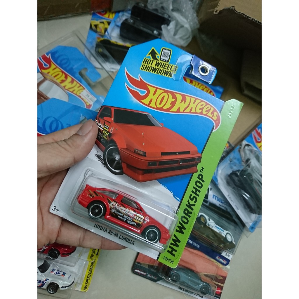 Xe Hotwheels Toyota AE86 Corolla