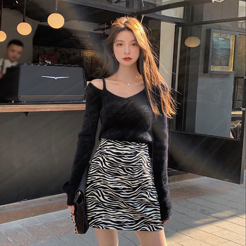 Áo sweater tay dài thiết kế hở vai thời trang thu đông cho nữ 2021