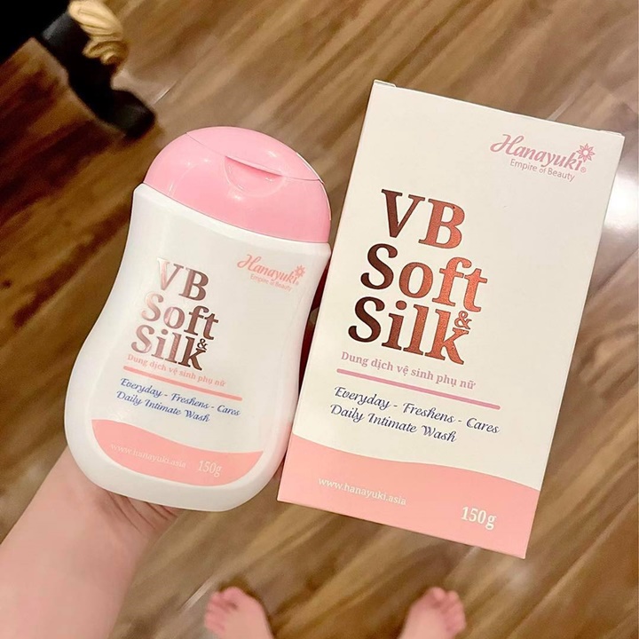 Dung dịch vệ sinh màu hồng VB Soft Silk - HUKB587