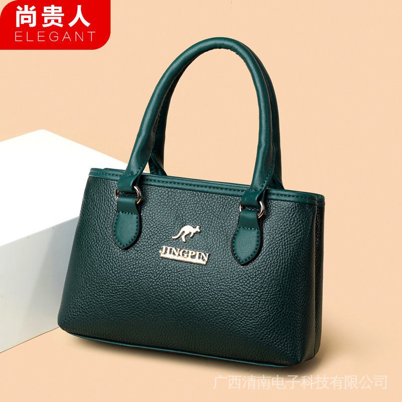 Túi xách da mềm thời trang 2022 dành cho nữ trung niên