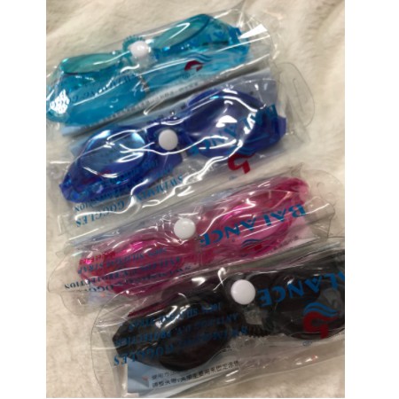 Kính bơi kèm túi