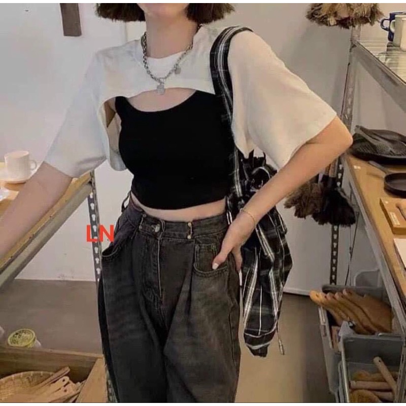 Set croptop 2 món, áo croptop ngắn tay trên ngực + croptop 3 lỗ