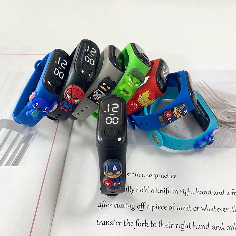 1 Đồng Hồ Đeo Tay Hoạt Hình Cho Bé