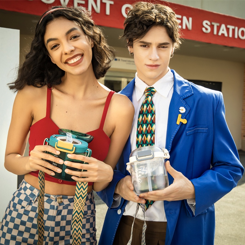 Bình nước Diller D80 có ống hút chống tràn không chứa BPA thiết kế thời trang dung tích 720ml