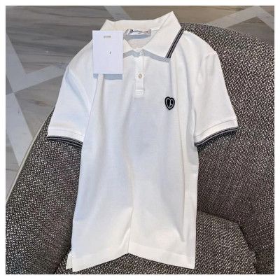 Áo polo trái tim xước