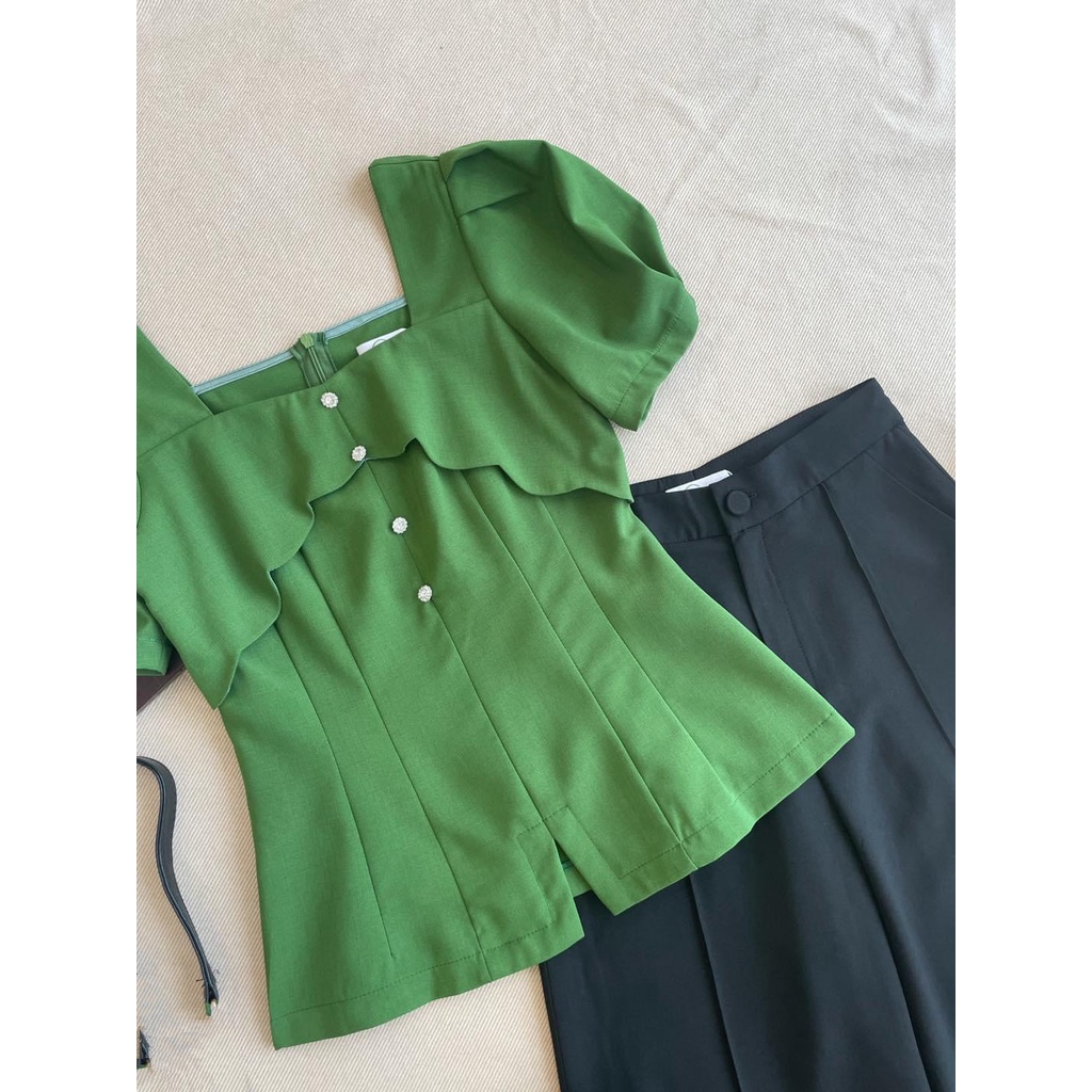 ÁO XANH PEPLUM MIX CÙNG QUẦN ĐEN ỐNG RỘNG, FORM THIẾT KẾ CHE KHUYẾT ĐIỂM 3 VÒNG, TỰ TIN XUỐNG PHỐ