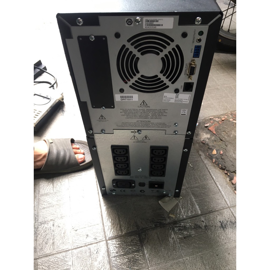 Bộ lưu điện UPS APC SUA3000I (3KVA/2.7KW)