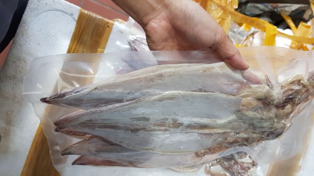 MỰC KHÔ 12 CON 1KG TÚI 500G GIÁ 600K | BigBuy360 - bigbuy360.vn