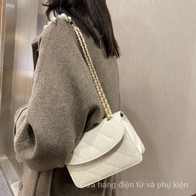 New Western style Chanel crossbody bag for women 2022