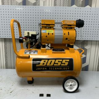 máy nén khí BOSS 30lit không dầu cực êm