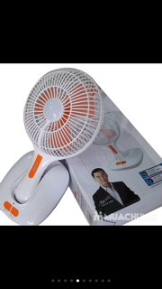 Quạt tích điện mini kèm đèn led