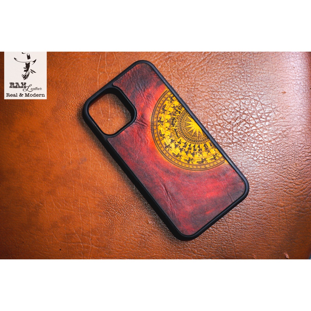 Ốp Lưng Iphone RAM Leather Da Bò Italia Vegtan Trống Đồng Việt Nam Nâu Đỏ