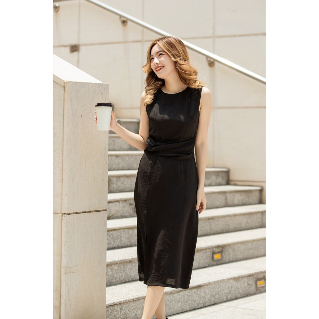 Jenny Le - Đầm xoắn eo xẻ tà Ruffer Dress JL145