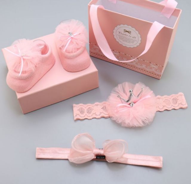 Combo 2 băng đô, 1 vớ full box cho bé đầy tháng hoặc làm quà tặng cho bé