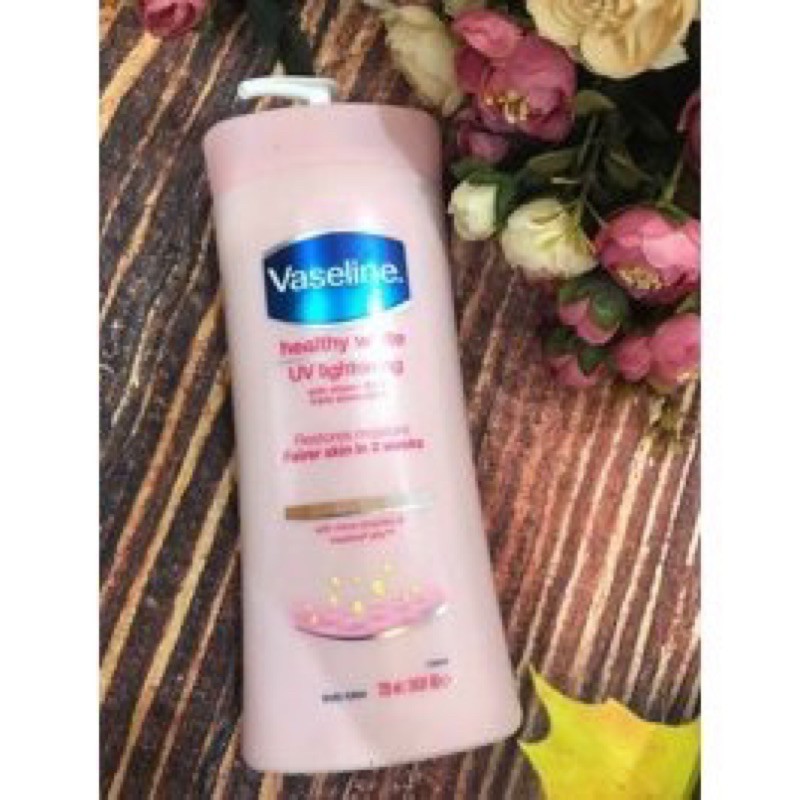 Sữa dưỡng thể Vaseline Healthy White UV Lightening Body Lotion 725ml