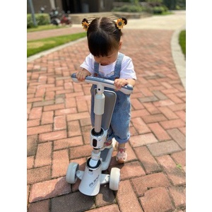 Xe trượt scooter LOẠI MỚI cho bé có nhạc đèn, trọng tải 100kg đủ màu