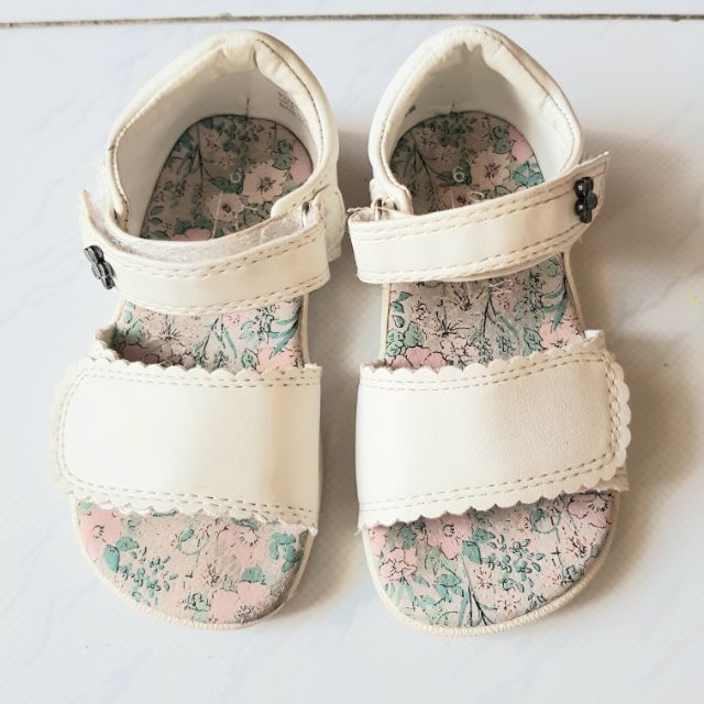 Pass giày next size 6uk