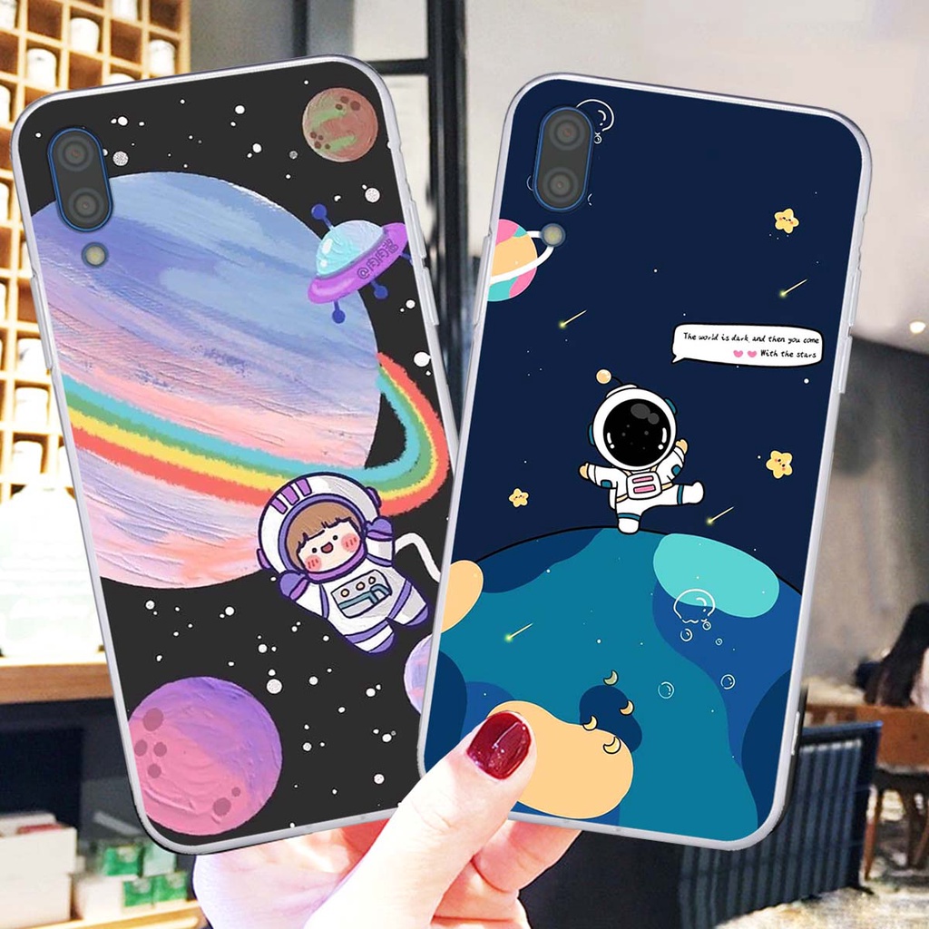 Ốp Vsmart Star in hình vũ trụ, phi hành gia bầu trời cute dễ thương