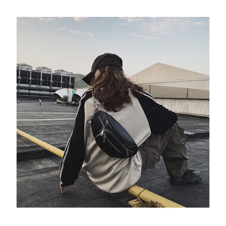 Túi Bao Tử Street Style Đeo Chéo 5 Ngăn Kéo Quai Xích L500