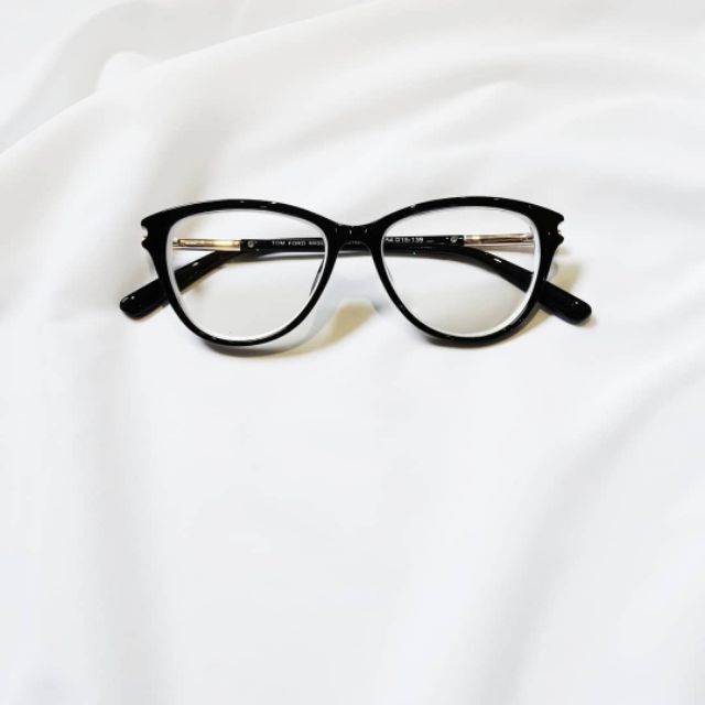 KÍNH MẮT XẾCH TOM FORD
