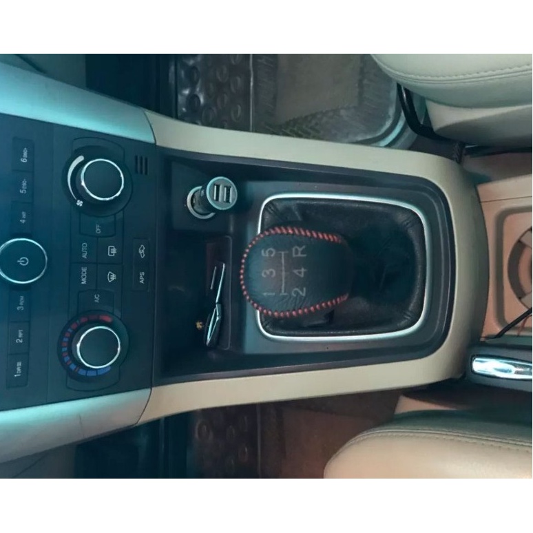 Bọc cần số chevrolet Captiva số sàn da bò thật