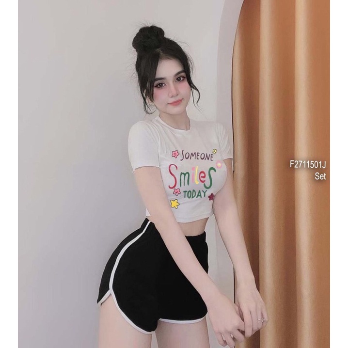 Set thun zip áo croptop in chữ tay con phối quần short viền!