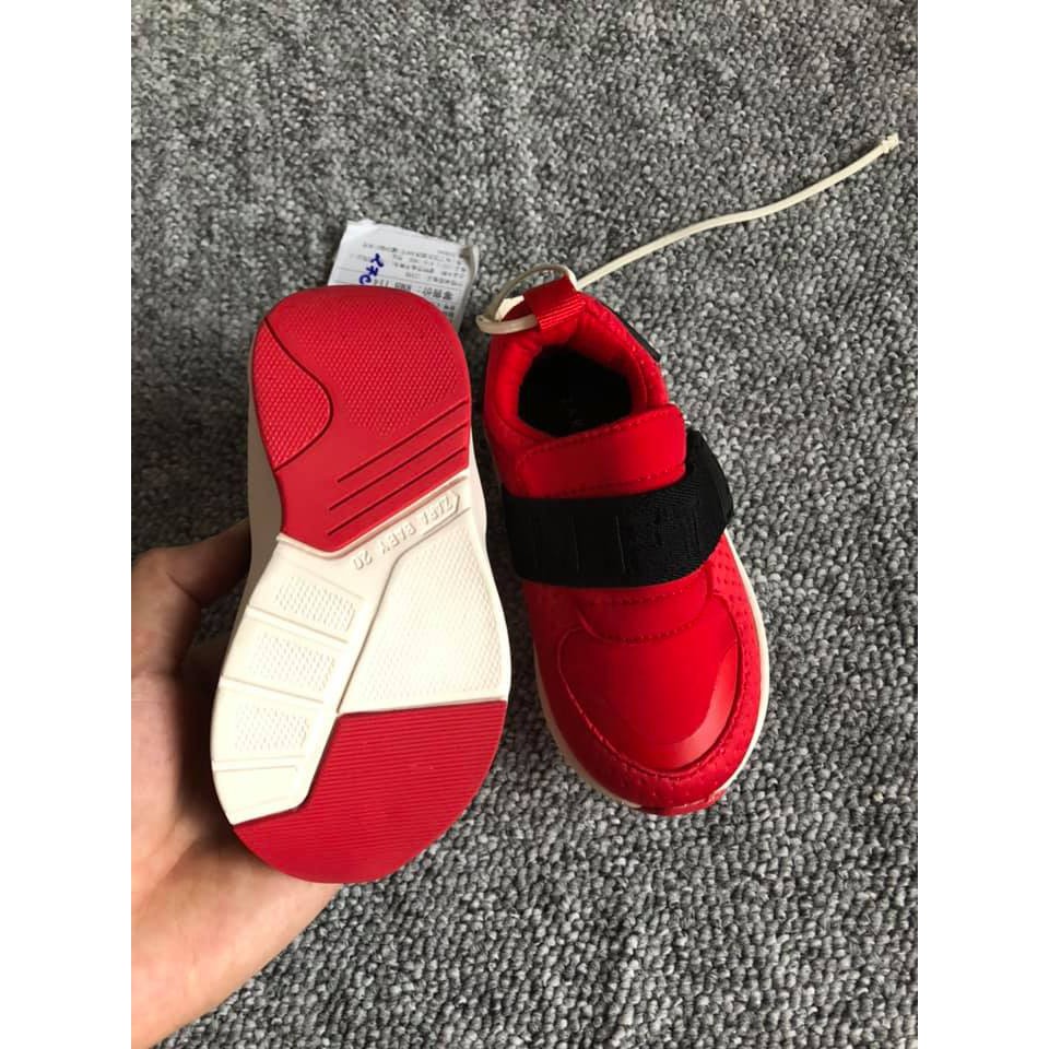 Giày zara auth ( trả hàng fb)