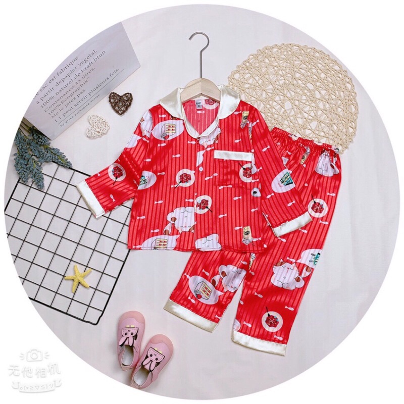 Bộ gấm satin bò sữa size nhỡ bé gái