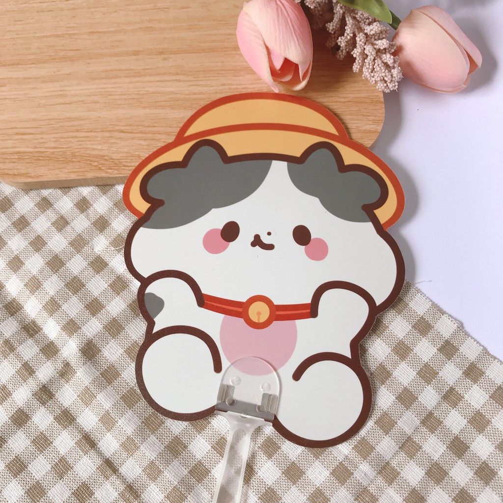 Quạt nhựa cầm tay xua tan nắng hè nhiều hình cute