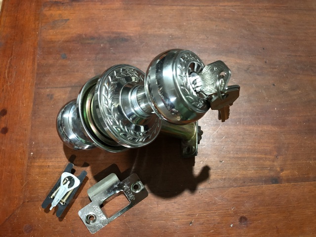 [CHÍNH HÃNG 100%]Khoá tay nắm tròn 04206 Việt Tiệp