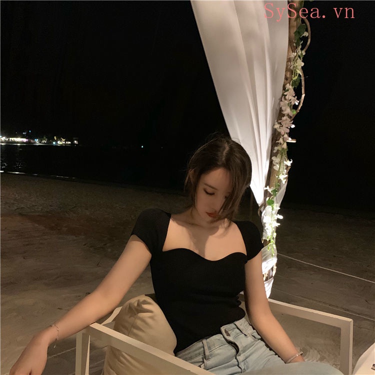 Áo thun gân ngắn tay thiết kế cổ hở thời trang cho nữ