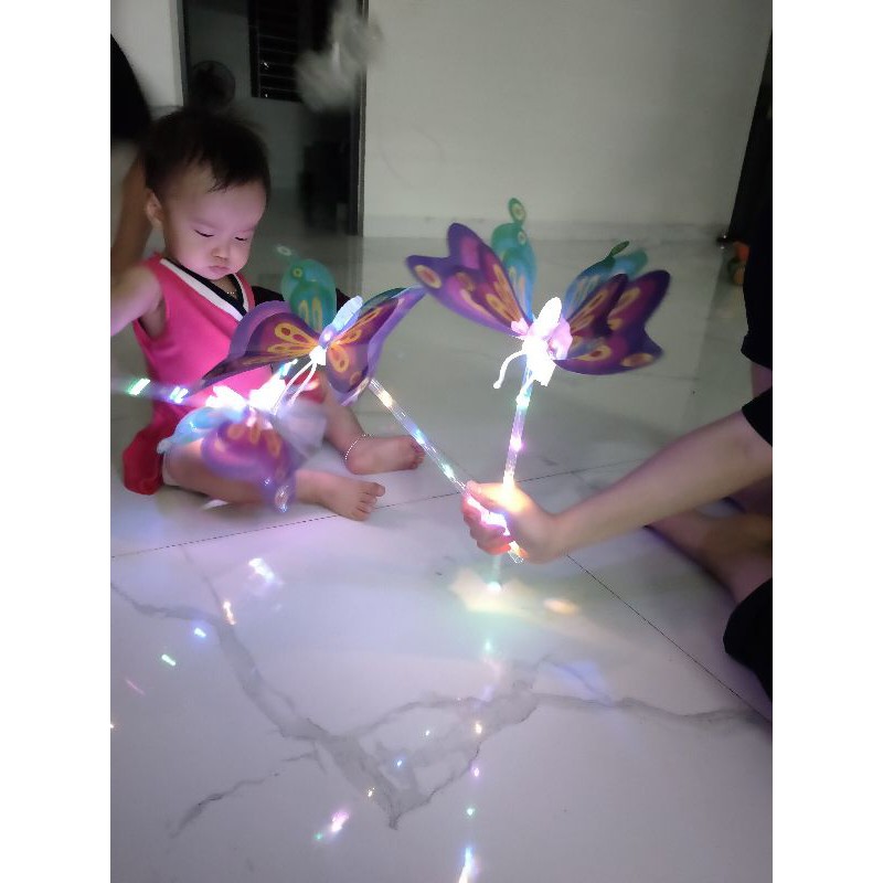 2 Đồ chơi cánh bướm phát sáng quà tặng cho bé