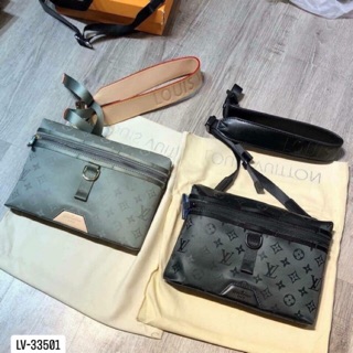 Túi đeo chéo nam Eo Vì da Pu sọc gân vân hoa chữ monogram chìm khoá zip cao cấp full box